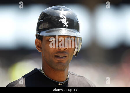 Chicago White Sox's Alexei Ramirez sorge sul ponte durante il primo inning contro Atlanta Braves presso U.S. Cellular Field a Chicago il 24 giugno 2010. Il White Sox ha vinto 2-0. UPI/Brian Kersey Foto Stock