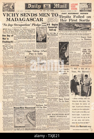 1942 front page Daily Mail Vichy Francia invia truppe in Madagascar, coscrizione per la casa della guardia e la Corazzata Tirpitz attaccato da bombardieri a siluro Foto Stock