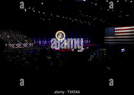 Stati Uniti Il presidente Barack Obama offre il suo discorso di commiato di una folla di tifosi a McCormick Place a Chicago il 10 gennaio 2017. Foto di Julia Kersey/UPI Foto Stock