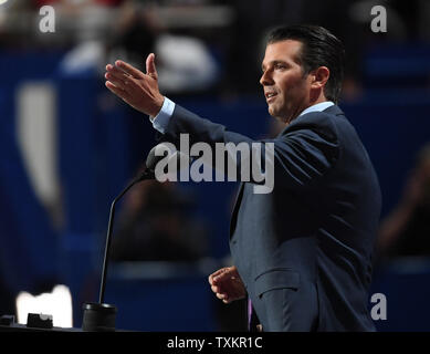 Donald Trump Jr parla di due giorno della Convention Nazionale Repubblicana a dall'Arena Quicken Loans in Cleveland Ohio sulla luglio 19, 2016. Donald Trump accetterà la nomina del Partito Repubblicano per Presidente il giovedì notte Luglio 21. Foto di Pat Benic/UPI Foto Stock