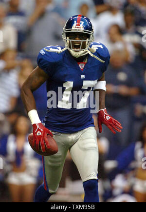 New York Giants Plaxico Burress festeggia il suo primo quarto touchdown contro Dallas Cowboys Settembre 9, 2007 al Texas Stadium di Irving, Texas. (UPI foto/Ian Halperin) Foto Stock