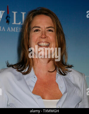 Direttore Marina Zenovich arriva a un photocall per il film 'Roman Polanski: voluto e desiderato' durante la trentaquattresima American Film Festival di Deauville a Deauville, Francia il 7 settembre 2008. (UPI foto/David Silpa) Foto Stock