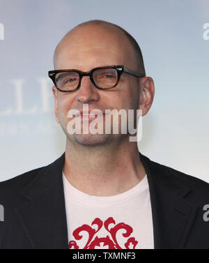 Regista Steven Soderbergh arriva a un photocall per il film 'L'informatore!' durante la trentacinquesima American Film Festival di Deauville a Deauville, Francia il 9 settembre 2009. UPI/David Silpa Foto Stock