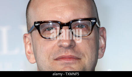 Regista Steven Soderbergh arriva a un photocall per il film 'L'informatore!' durante la trentacinquesima American Film Festival di Deauville a Deauville, Francia il 9 settembre 2009. UPI/David Silpa Foto Stock