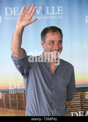 Eric Mendelsohn arriva a un photocall per il film "3 cortili' durante la trentaseiesima American Film Festival di Deauville a Deauville, Francia il 7 settembre 2010. UPI/David Silpa Foto Stock