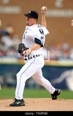 Detroit Tigers a partire lanciatore Zach Miner piazzole per Chicago White Sox Scott Podsednik nel primo inning al Comerica Park a Detroit, Michigan, il 23 agosto 2006. Il minatore è stato tirato dopo uno e un terzo inning. (UPI foto/Scott R. Galvin) Foto Stock