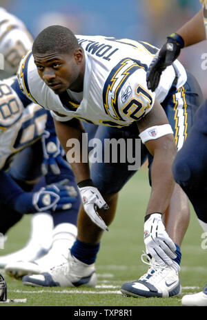 San Diego Chargers running back LaDainian Tomlinson (21) tratti prima del caricabatterie gioco contro le fatture della Buffalo, a Ralph Wilson Stadium di Orchard Park, NY il 3 dicembre 2006. (UPI foto/Ed Wolfstein) Foto Stock