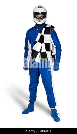 Determinato race driver in blu e bianco motorsport nel complesso scarpe guanti di sicurezza integrale casco e a scacchi la bandiera a scacchi isolato su bianco backg Foto Stock