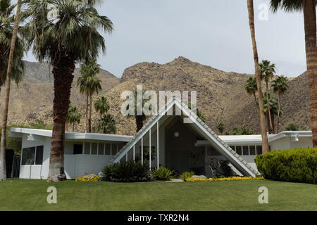 Casa Polinesiana A-Frame design di una casa a Palm Springs, California, Stati Uniti. Foto Stock