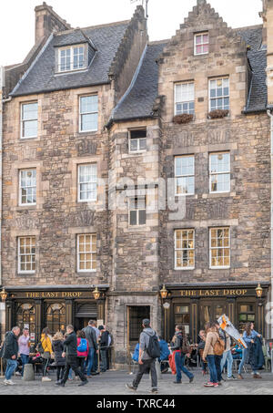 In cui settecento prigionieri sarebbe andare per il loro ultimo drink prima di essere eseguito - l'ultima goccia pub di Grassmarket, il centro storico di Edimburgo, in Scozia. Foto Stock