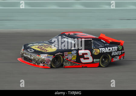 NASCAR Nationwide Series Championship contender, Austin Dillon, attualmente terzo in classifica con 1187 punti, pratiche al Homestead-Miami Speedway a Homestead, Florida il 16 novembre 2012. Unità Dillon auto # 3, Bass Pro Shops Chevrolet gareggerà nella Ford EcoBoost 300 campionato su Sabato, 17 novembre 2012 durante la Ford Championship weekend. .UPI/Joe Marino-Bill Cantrell Foto Stock