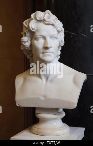 Busto in marmo dello scultore neoclassico danese Bertel Thorvaldsen da scultore tedesco Christian Daniel Rauch (1816) sul display nella Alte Nationalgalerie (vecchia galleria nazionale) di Berlino, Germania. Foto Stock