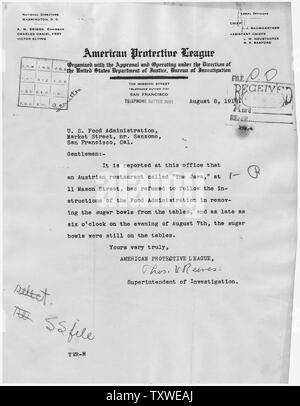 American League protettivo a U. S. Il cibo Administration re: il ristorante Java, campo di applicazione e il contenuto: Questa lettera è stata ricevuta dalla California Amministratore di cibo dalla American League protettivo. La lega è stata una organizzazione patriottica che spiato su individui e aziende e ha riferito accuse di cibo-accaparramento e ad altre agenzie delle Nazioni unite-American attività. La lega è stata interessata in modo particolare German-Americans e sospetti sympathsizers tedesco. Foto Stock