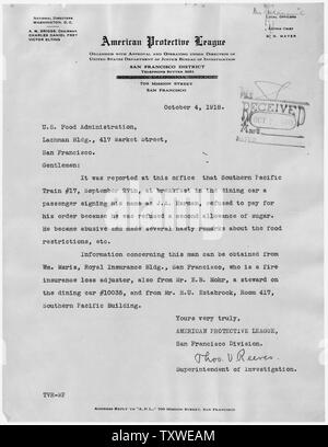 American League protettivo a U. S. Il cibo Administration re: J. A. Harman, campo di applicazione e il contenuto: Questa lettera è stata ricevuta dalla California Amministratore di cibo dalla American League protettivo. La lega è stata una organizzazione patriottica che spiato su individui e aziende e ha riferito accuse di cibo-accaparramento e ad altre agenzie delle Nazioni unite-American attività. La lega è stata interessata in modo particolare German-Americans e sospetti sympathsizers tedesco. Foto Stock