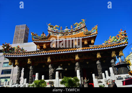 Kwan Tai tempio situato nel centro di Yokohama Chinatown Foto Stock