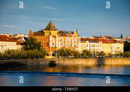 Praga citicsape visto da di ponte di Praga, capitale della Repubblica ceca Foto Stock