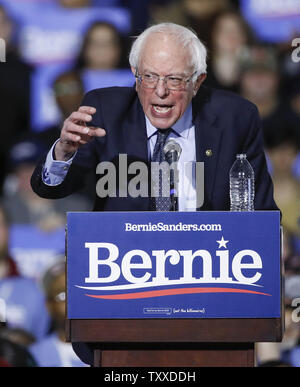 Il Sen. Bernie Sanders parla al secondo evento della sua campagna presidenziale per il 2020 elezione a Navy Pier a Chicago il 3 marzo 2019. Foto di Kamil Krzaczynski/UPI Foto Stock