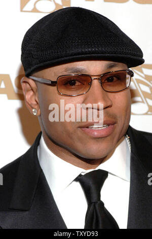 ASCAP Golden Nota Award Recipient LL Cool J arriva per il XIX annuale di ASCAP Rythm & Soul Music Awards tenutosi presso il Beverly Hilton hotel di Beverly Hills, la California il 26 giugno 2006 . (UPI Photo/ Phil McCarten) Foto Stock