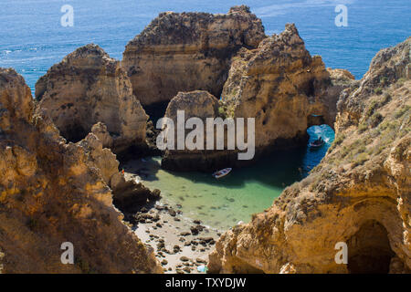 Costa Algarve, Lagos mare e rocce in Portogallo Foto Stock
