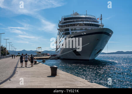 Viking Star ancorata in Zadar in Croazia Foto Stock