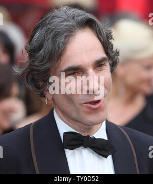 Daniel Day-Lewis arriva per l'ottantesimo annuale di Academy Awards il Kodak Theatre in Hollywood, la California il 24 febbraio 2008. (UPI foto/Terry Schmitt) Foto Stock