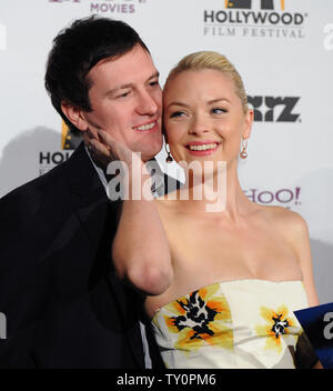 L'attrice Jaime re e suo marito Kyle Newman arriva per il dodicesimo annuale di Hollywood Film Festival Awards Gala di Beverly Hills, la California il 27 ottobre 2008. (UPI foto/Jim Ruymen) Foto Stock