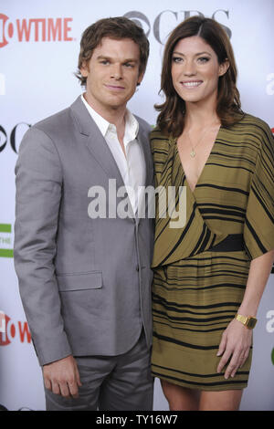 Jennifer Carpenter (R) e Michael C. Hall frequentare il CBS, CW, televisione CBS Studios e Showtime critici televisivi partito Associazione a San Marino, la California il 3 agosto 2009. UPI/ Phil McCarten Foto Stock