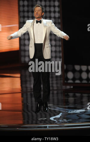 Attore e Host di Neil Patrick Harris esegue durante la 61Emmy Awards a Los Angeles, la California il 20 settembre 2009. UPI/Jim Ruyman Foto Stock