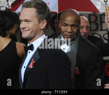 Neil Patrick Harris e Mike Tyson arriva alla 67th Annuale di Golden Globe Awards presso il Beverly Hilton on gennaio 17, 2010 a Beverly Hills, la California. UPI /Jim Ruymen Foto Stock