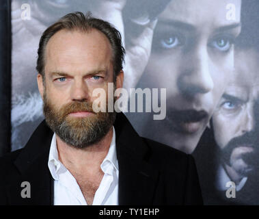 Attore Hugo Weaving, un membro del cast in motion picture horror thriller 'Il Wolfman', arriva per la premiere del film al Arclight Glossari Affini Cupola della sezione di Hollywood di Los Angeles il 9 febbraio 2010. UPI/Jim Ruymen Foto Stock