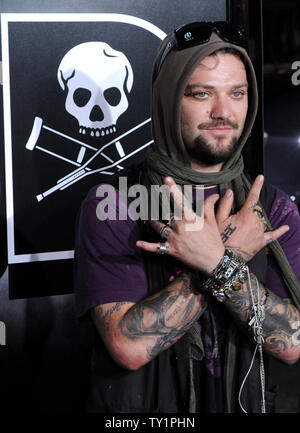 Membro del cast Bam Margera assiste la premiere del motion picture commedia d'azione documentario "Jackass 3D' a Grauman's Chinese Theater nella sezione di Hollywood di Los Angeles il 13 ottobre 2010. UPI/Jim Ruymen Foto Stock