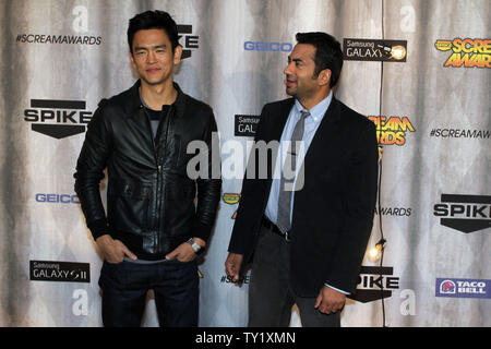 Protagonisti John Cho e Kal Penn 'Harold e Kumar' arrivano per Spike TV Scream Awards presso gli Universal Studios di Los Angeles il 15 ottobre 2011. UPI/Jonathan Alcorn Foto Stock