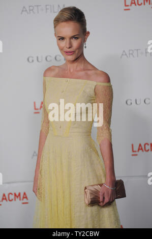 L'attrice Kate Bosworth assiste il LACMA Art + Film gala in onore di Clint Eastwood e John Baldessari presso il Los Angeles County Museum of Art di Los Angeles il 5 novembre 2011. UPI/Jim Ruymen Foto Stock