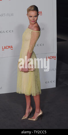 L'attrice Kate Bosworth assiste il LACMA Art + Film gala in onore di Clint Eastwood e John Baldessari presso il Los Angeles County Museum of Art di Los Angeles il 5 novembre 2011. UPI/Jim Ruymen Foto Stock