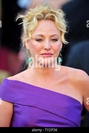 Virginia Madsen arriva sul tappeto rosso al 84Academy Awards a Hollywood e negli altipiani centro nella sezione di Hollywood di Los Angeles il 26 febbraio 2012. UPI/Kevin Dietsch Foto Stock