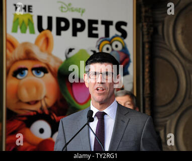 Walt Disney Studios Presidente ricco Ross assiste l'inimitabile Muppets cerimonia di inaugurazione per onorare i Muppets con la 2,466th della stella sulla Hollywood Walk of Fame a Los Angeles il 20 marzo 2012. UPI/Jim Ruymen Foto Stock