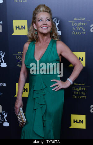 L'attrice Melody Thomas Scott assiste il trentanovesimo Giorno annuale Emmy Awards di Beverly Hills, la California il 23 giugno 2012. UPI/Jim Ruymen Foto Stock