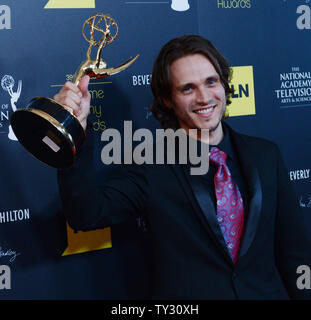 Jonathan Jackson appare dietro le quinte con il miglior attore in un dramma award ha vinto per 'General Hospital', al trentanovesimo Giorno annuale Emmy Awards di Beverly Hills, la California il 23 giugno 2012. UPI/Jim Ruymen Foto Stock