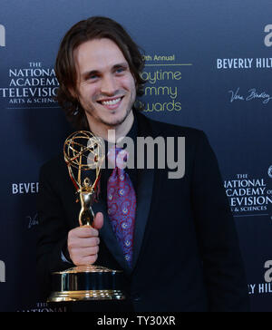 Jonathan Jackson appare dietro le quinte con il miglior attore in un dramma award ha vinto per 'General Hospital', al trentanovesimo Giorno annuale Emmy Awards di Beverly Hills, la California il 23 giugno 2012. UPI/Jim Ruymen Foto Stock