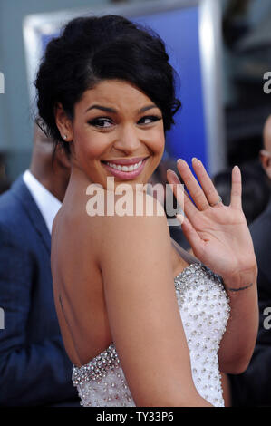 Jordin Sparks, un membro del cast in motion picture drama 'Sparkle', assiste la premiere del film in corrispondenza di Grauman's Chinese Theater nella sezione di Hollywood di Los Angeles il 16 agosto 2012. UPI/Jim Ruymen Foto Stock