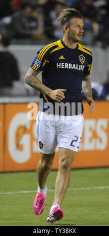 Los Angeles Galaxy centrocampista David Beckham (23) si riscalda prima del loro gioco contro le sirene di Seattle in una sequenza di lunghezza massima MLS Western Conference Finals gioco al Home Depot Center di Carson, la California il 9 novembre 11, 2012. UPI/Lori Shepler. Foto Stock