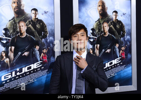 Byung-hun Lee, un membro del cast in motion picture sci-fi thriller 'G.I. Joe: rappresaglia', assiste la premiere del film a TCL teatro cinese nella sezione di Hollywood di Los Angeles il 28 marzo 2013. UPI/Jim Ruymen Foto Stock