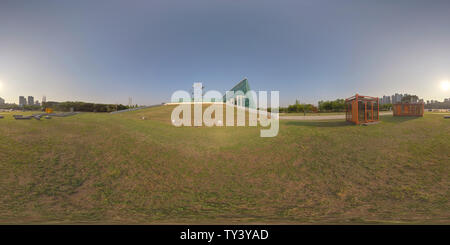 Visualizzazione panoramica a 360 gradi di Ansan, Corea del Sud - 12 giugno 2019. Panorama a 360 gradi vista parco. Foresta e parco 360 immagine, VR AR contenuto.