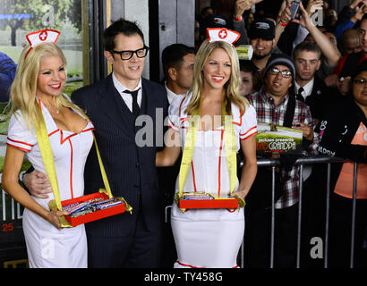 Membro del cast Johnny Knoxville assiste la premiere del suo nuovo motion picture commedia "Jackass presenta: Bad Nonno' a TLC teatro cinese (in precedenza Grauman's) a Los Angeles il 21 ottobre 2013. Nel film, 86-anno-vecchio Irving Zisman è un viaggio attraverso l'America con il più improbabile compagno: il suo nipotino di 8 anni, Billy. UPI/Jim Ruymen Foto Stock