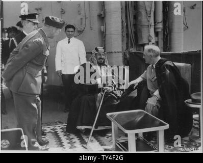 Roosevelt e il Re Ibn Saud dell Arabia Saudita al grande Lago Amaro in Egitto Foto Stock