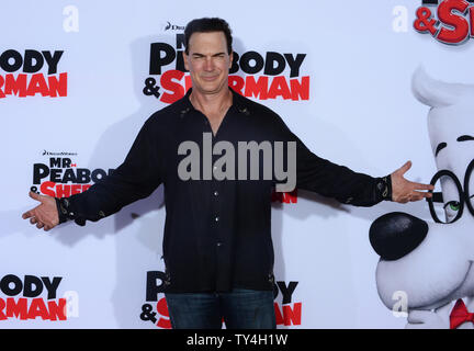 Membro del cast Patrick Warburton, la voce di Agamennone nel movimento animato immagine 'Mr. Peabody & Sherman' assiste la premiere del film al Regency Village Theater di Westwood sezione di Los Angeles il 5 marzo 2014. Trama: il sig. Peabody, la maggior parte realizzato un cane in tutto il mondo e il suo ragazzo birichino Sherman, utilizzare la loro macchina del tempo - il WABAC - andare su il più scandaloso avventure noti all'uomo e cane. UPI/Jim Ruymen Foto Stock