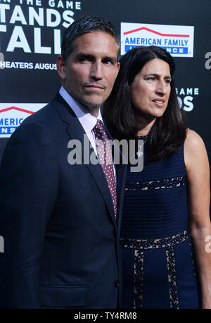 Membro del cast Jim Caviezel e sua moglie Kerri Browitt Caviezel