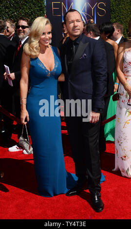 Attori Jenny McCarthy e Donnie Wahlberg frequentare il Creative Arts Emmy Awards presso il Nokia Theatre di Los Angeles Vive a Los Angeles il 16 agosto 2014. UPI/Jim Ruymen Foto Stock