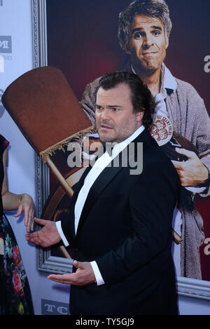 Attore Jack Black assiste American Film Institute's xliii Life Achievement Award Omaggio a Steve Martin presso il Teatro Dolby nella sezione di Hollywood di Los Angeles il 4 giugno 2015. Il tributo ha celebrato il Martin's diverse carriera di oltre quarant anni nel film, TV, teatro, libri e musica. Foto di Jim Ruymen/UPI Foto Stock