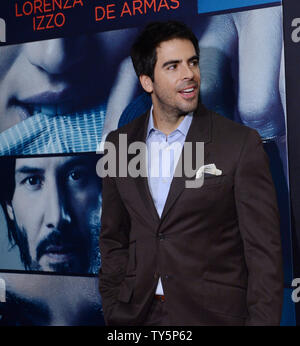 Direttore Eli Roth assiste il 'Knock Knock premiere al cinese TCL 6 nel teatro della sezione di Hollywood di Los Angeles il 7 ottobre 2015. Trama: quando un marito devoto e padre viene lasciato a casa da solo per il fine settimana, a filamento due giovani donne inaspettatamente a bussare alla sua porta per aiutare. Ciò che inizia come un gesto gentile si traduce in una pericolosa seduzione e un mortale gioco del gatto e del topo. Foto di Jim Ruymen/UPI Foto Stock